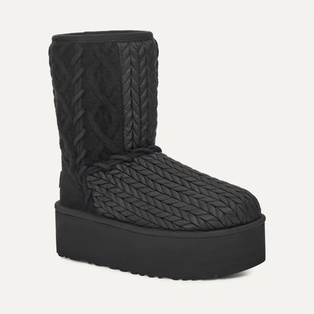 UGG Classic Short Villa Knit Platform Boot - Picture 5 of 15